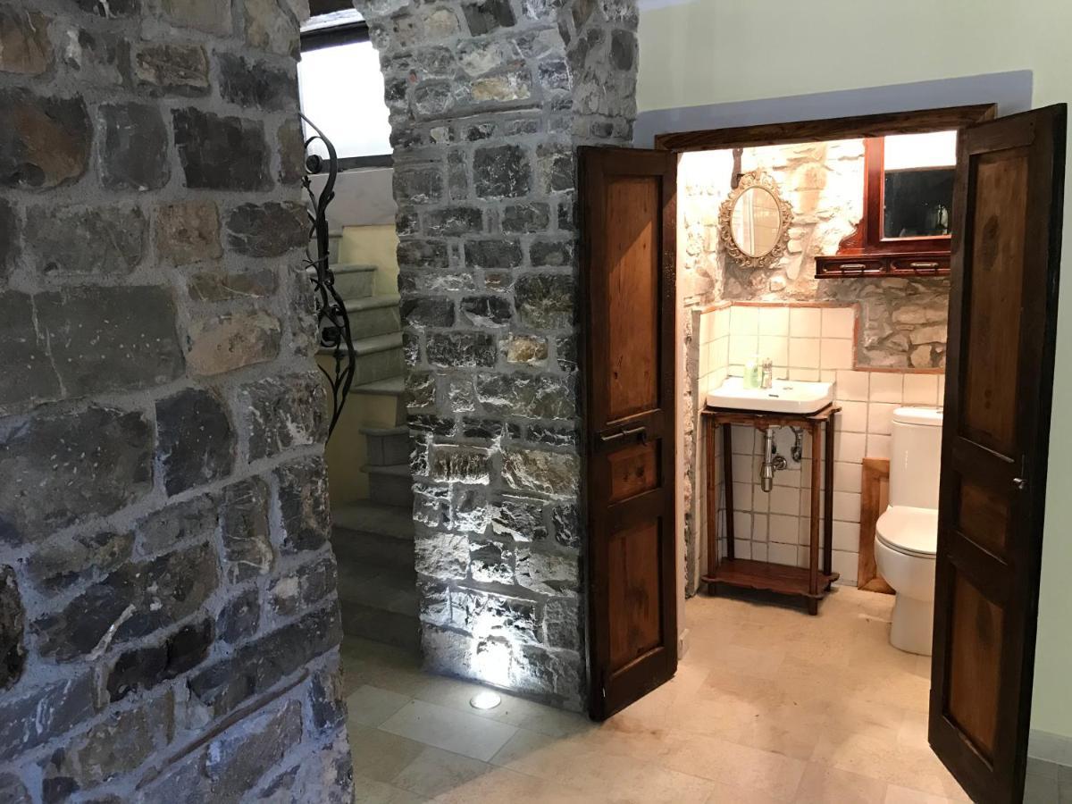 Borgo Manca Suite Sasso di Castalda Exterior photo