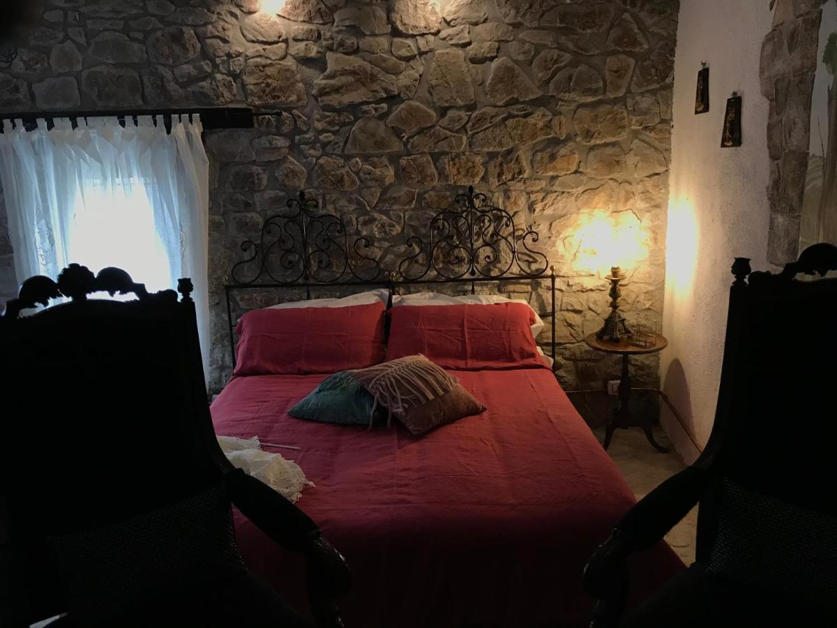 Borgo Manca Suite Sasso di Castalda Exterior photo