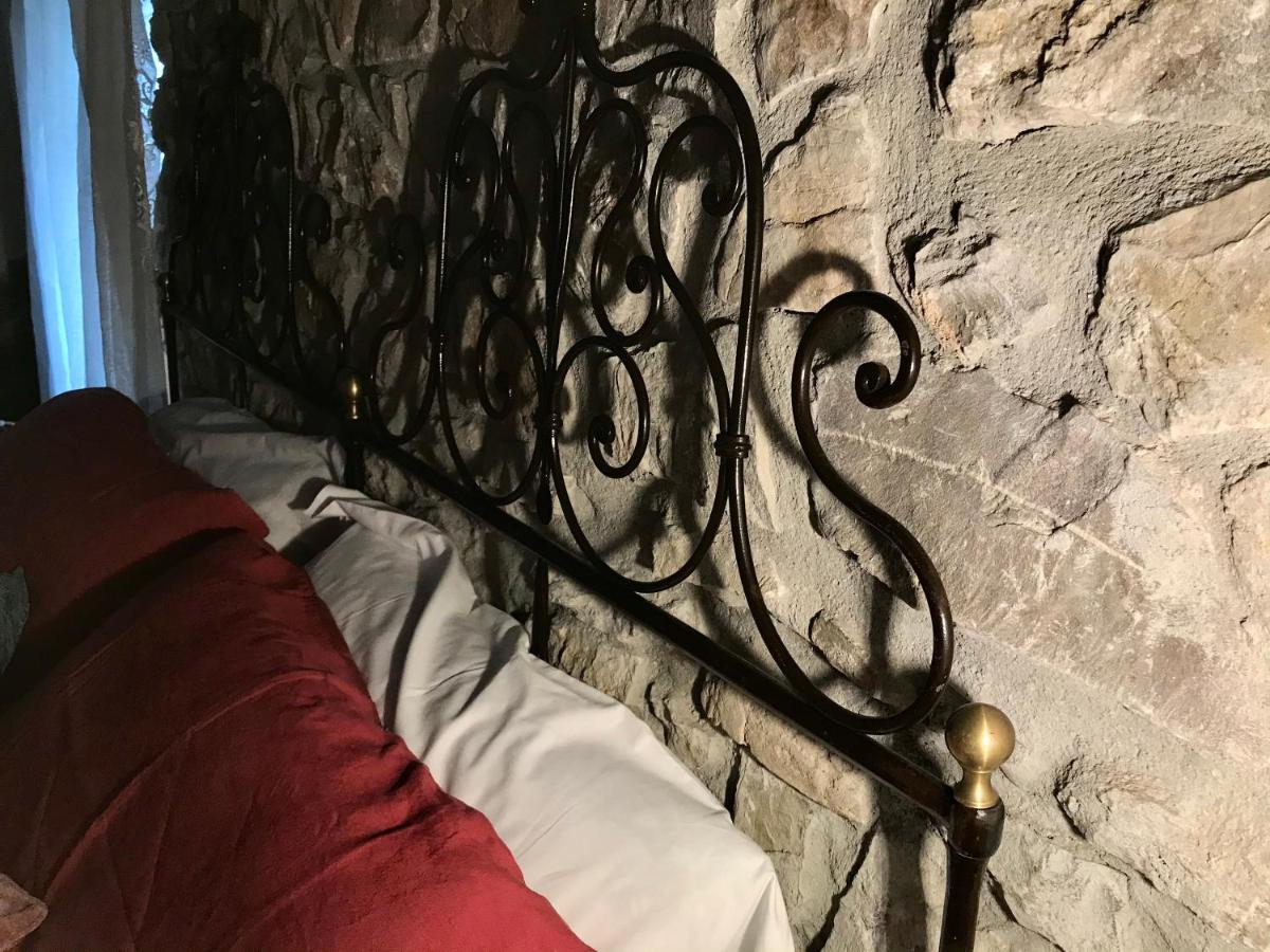 Borgo Manca Suite Sasso di Castalda Exterior photo