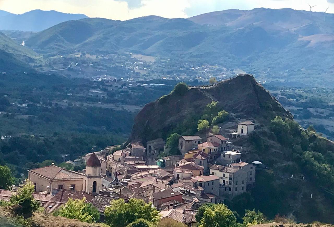Borgo Manca Suite Sasso di Castalda Exterior photo